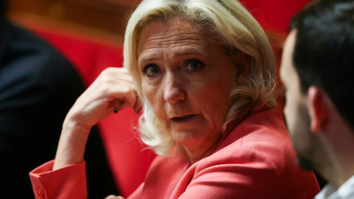 Marine Le Pen Refus du Bracelet Électronique