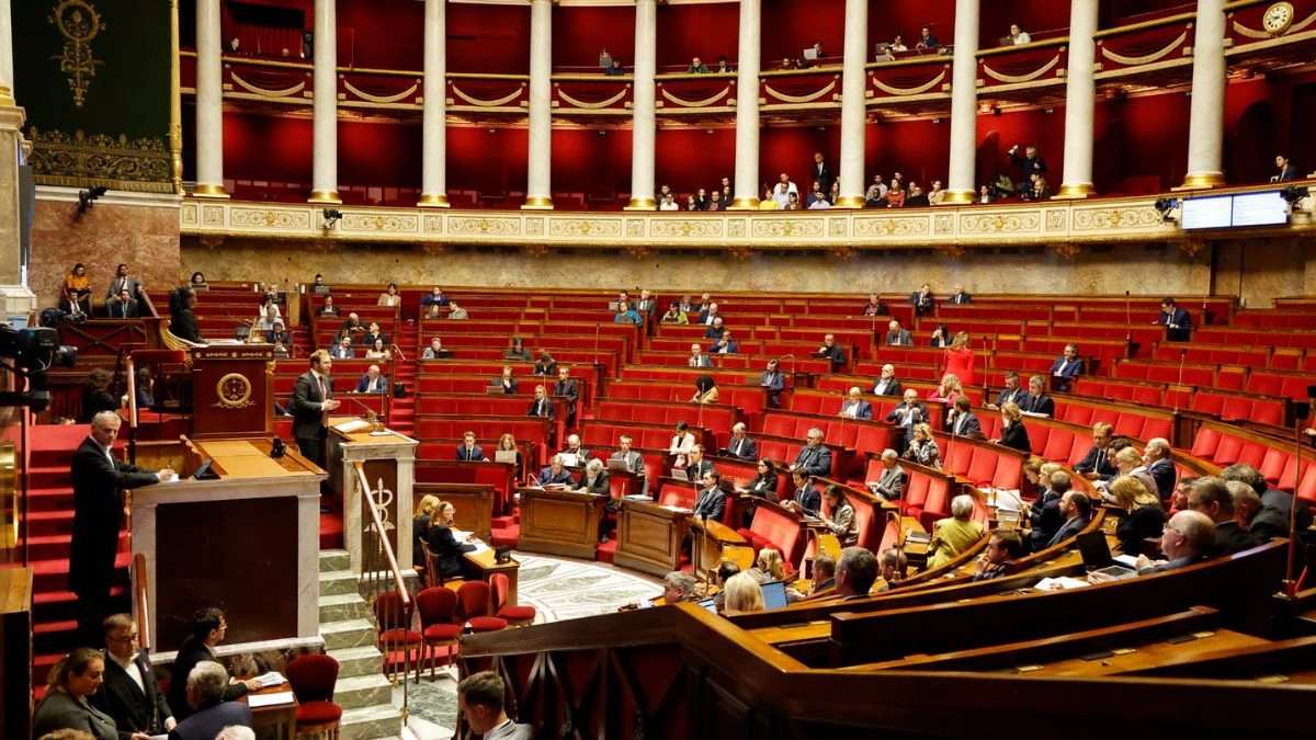 Surtaxe d’IS 2026 7,3 Milliards € En Jeu