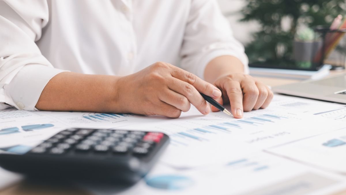 Retraite 2026 - Combien d’Impôts pour 2 000 € par Mois ? Le Calcul Détaillé